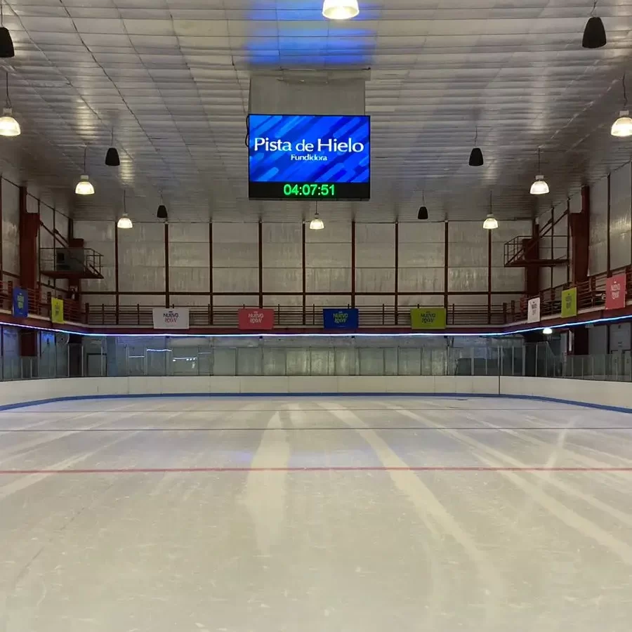 PISTA DE HIELO EN PARQUE FUNDIDORA