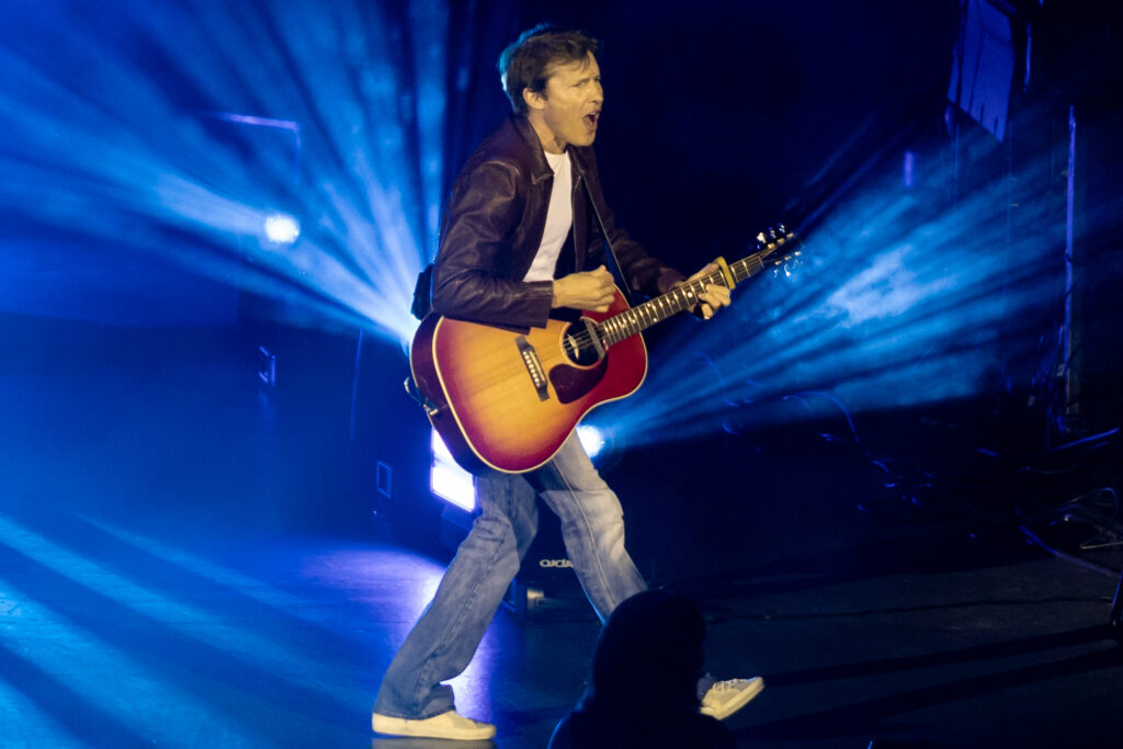 JAMES BLUNT ESCENARIO GNP SEGUROS 2025 GALERÍA