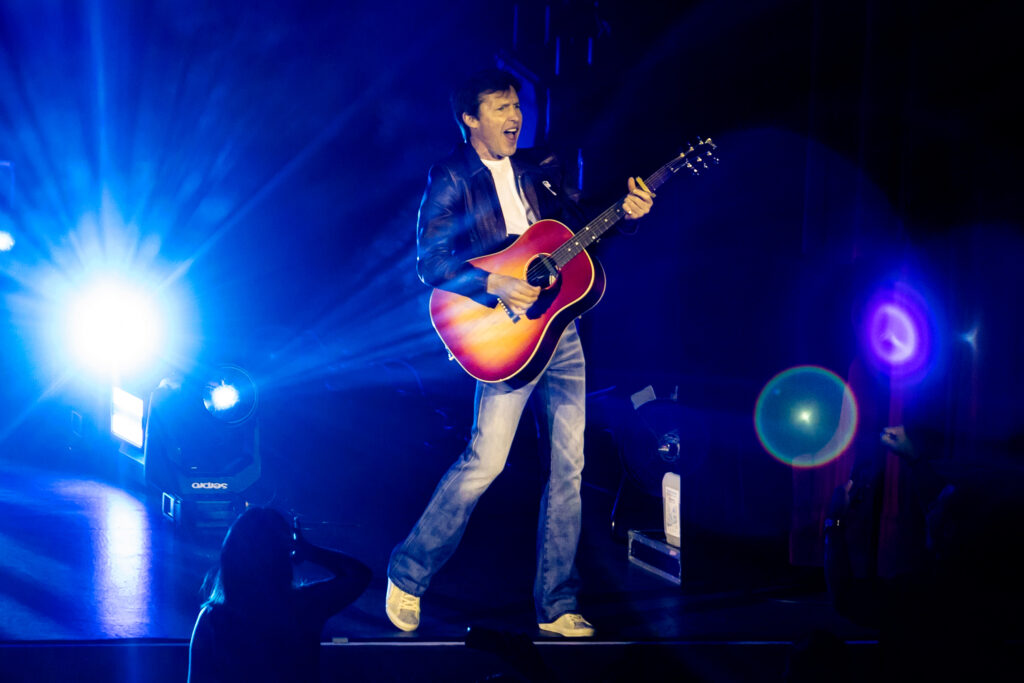 JAMES BLUNT ESCENARIO GNP SEGUROS 2025 GALERÍA